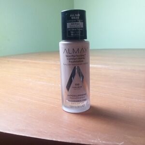 Almay Skin Perfecting Comfort Matte Foundation - Cool Nude, 130